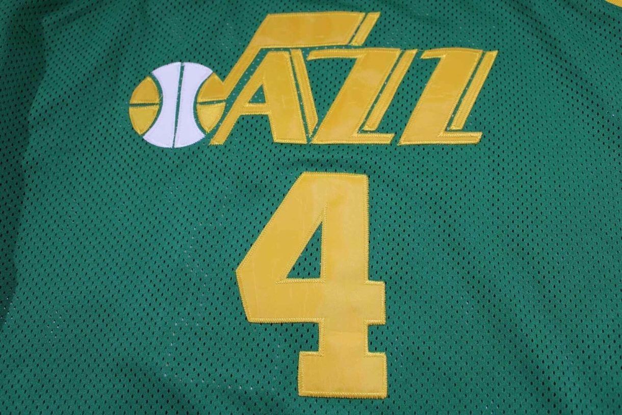 Authentic Mitchell & Ness 1982-83 NBA Adrian Dantley #4 Utah Jazz Jersey Sz 52